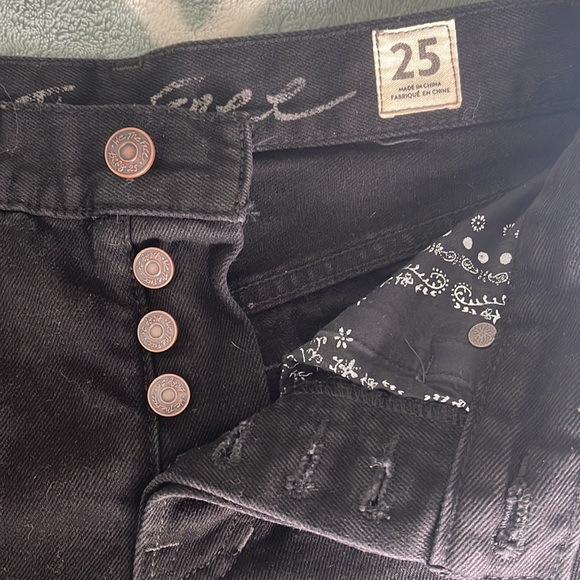 Free People - We the Free Black Denim Shorts - Picture 4 of 4